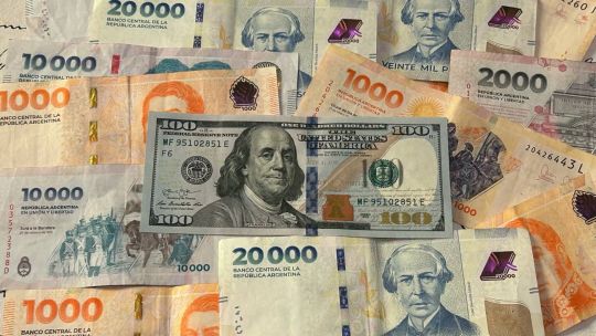 De la desconfianza local al temblor financiero mundial y la tormenta del petróleo