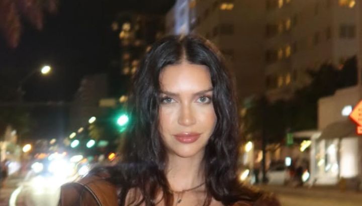 Zaira Nara impone el conjunto pijamero en las calles de Estados Unidos 
