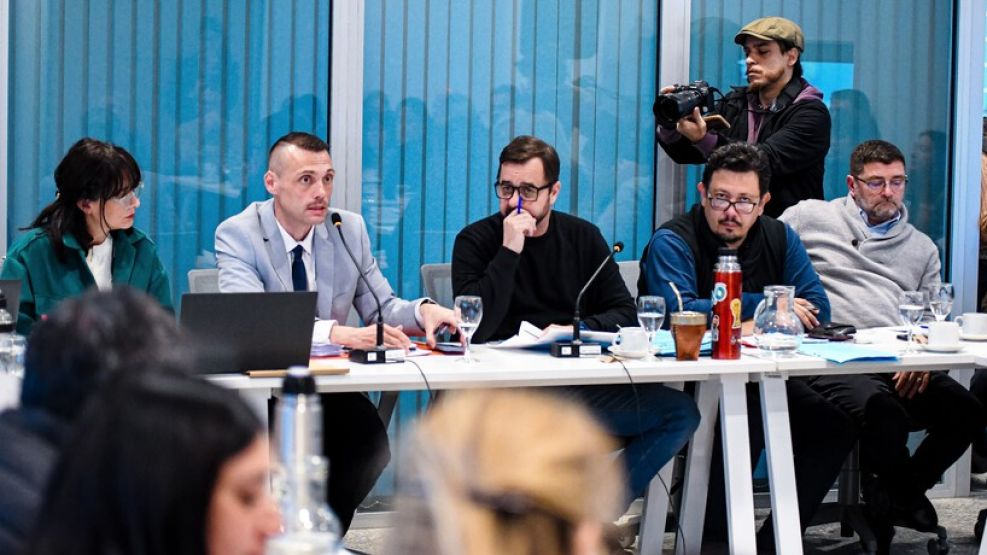 Hormaeche dio respuestas a los pedidos de informes de la oposición