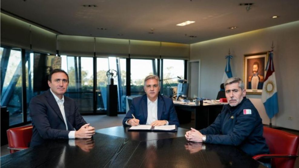 Llaryora presentó la Ley Antibúnker