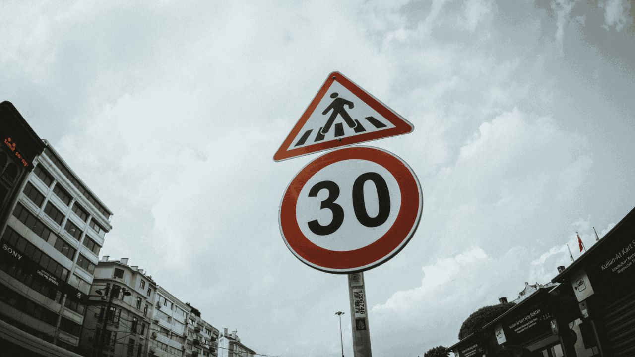 9 de cada 10 conductores señalan falta de comunicación al volante. | Foto:Cecaitra 