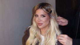 Entramos al vestidor de Wanda Nara: cuánto cuesta su lujosa colección de carteras rosas