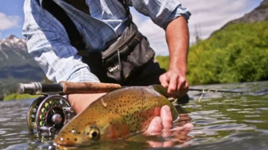 Pesca de invierno y nuevos escenarios: el plan de Chubut para potenciar el turismo todo el año