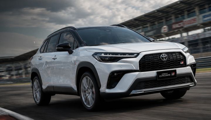 Toyota Corolla Cross se renueva: cambios de diseño para el GR-Sport y más tecnología en el interior