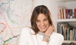 Nequi Galotti marca tendencia con su look Príncipe de Gales, ideal para el invierno