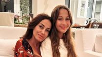 Las fotos de Débora Bello y su hija Nina en Grecia: "Entre ruinas, atardeceres y conversaciones"