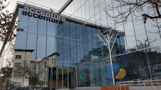 Accenture duplica su estructura en Córdoba y ya supera los 700 empleados