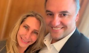 Karina Milei y Manuel Adorni, en tiempos felices de LLA.