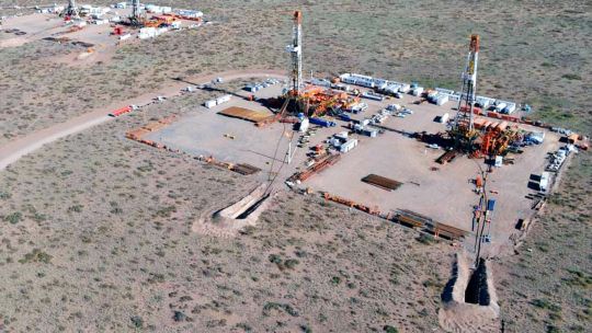 El club de superpetroleras globales esquiva la Argentina y no entra en Vaca Muerta