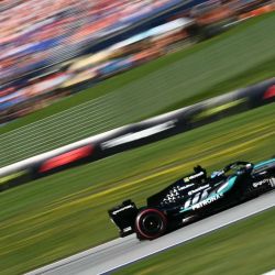 El piloto británico de Mercedes, George Russell, compite durante la sesión de clasificación en el circuito Red Bull Ring de Spielberg, Austria, antes del Gran Premio de Austria de Fórmula 1. | Foto:Joe Klamar / AFP