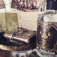 GIN, AROMAS Y PUROS: EL SECRETO MEJOR GUARDADO DE SANTA ROSA DE CALAMUCHITA