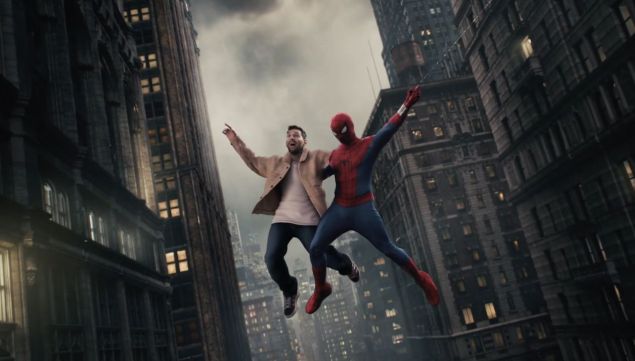 Lionel Messi junto a Spiderman