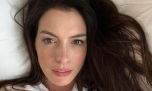 Anne Hathaway lució su panza de embarazada durante sus vacaciones en St. Tropez