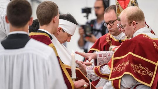 Excomunión masiva y "acto cismático" en la Iglesia: qué hay detrás el conflicto entre León XIV y los lefebvristas