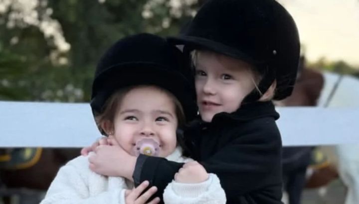 Pampita mostró la tarde de juegos de Anita Garcia Moritán y Sarah Burlando a pura plaza