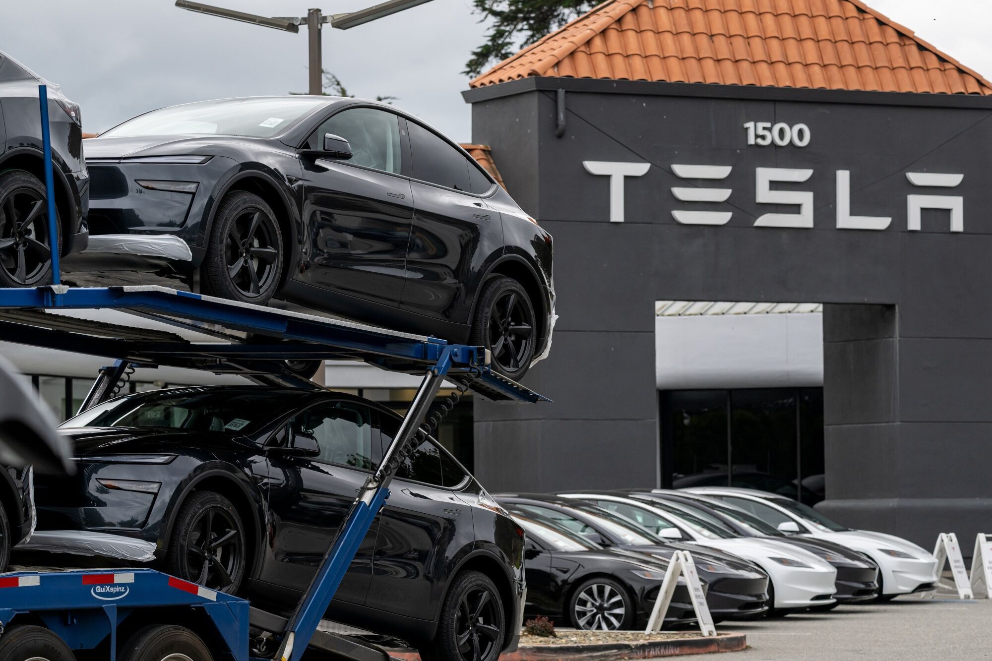 Tesla Posts Record Deliveries