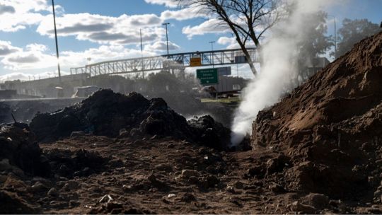 Escape de gas en la Autopista Dellepiane: qué pasó, por qué se rompió el caño de alta presión y cómo está el tránsito