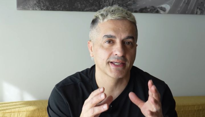 Ángel de Brito presentó su nuevo proyecto, alejado del espectáculo: transformación de ambientes y la reforma integral de su departamento