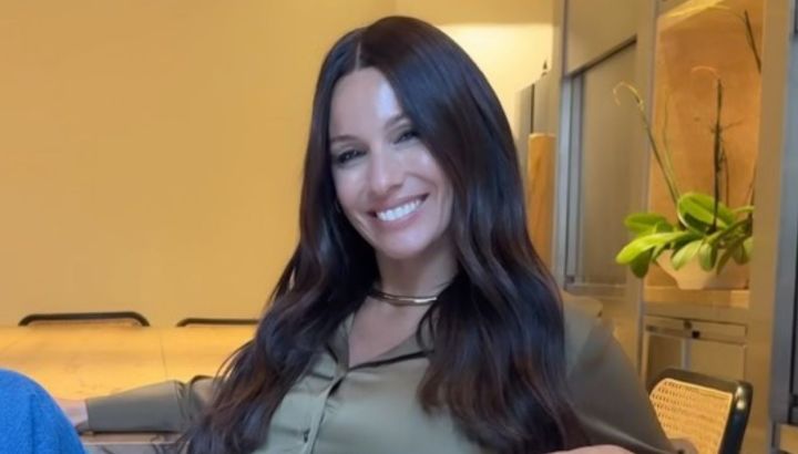 Pampita mostró sus nuevas sillas: piezas cargadas de estilo y una historia que las hace únicas