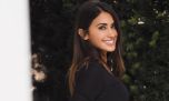 El look de Antonela Roccuzzo para Argentina contra Cabo Verde: comodidad, tendencia y un clásico mundialista