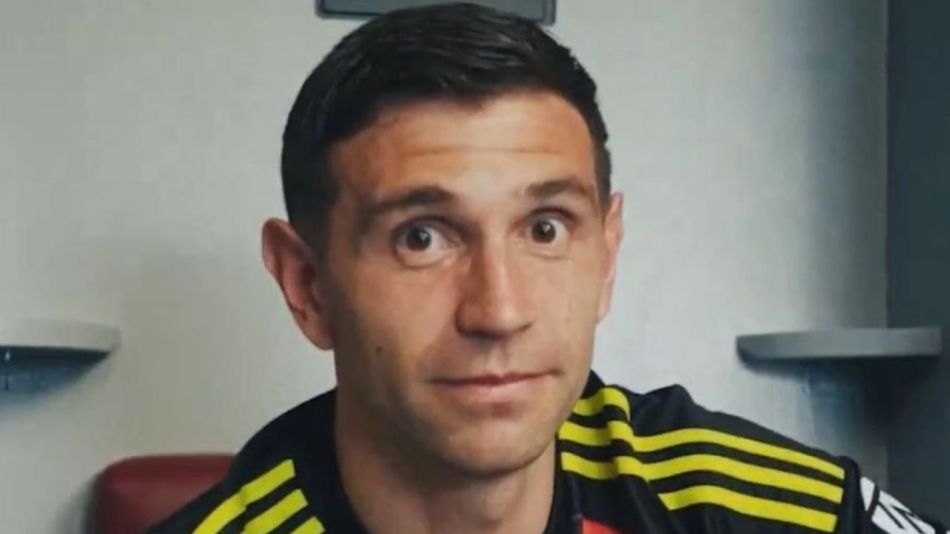 Dibu Martínez
