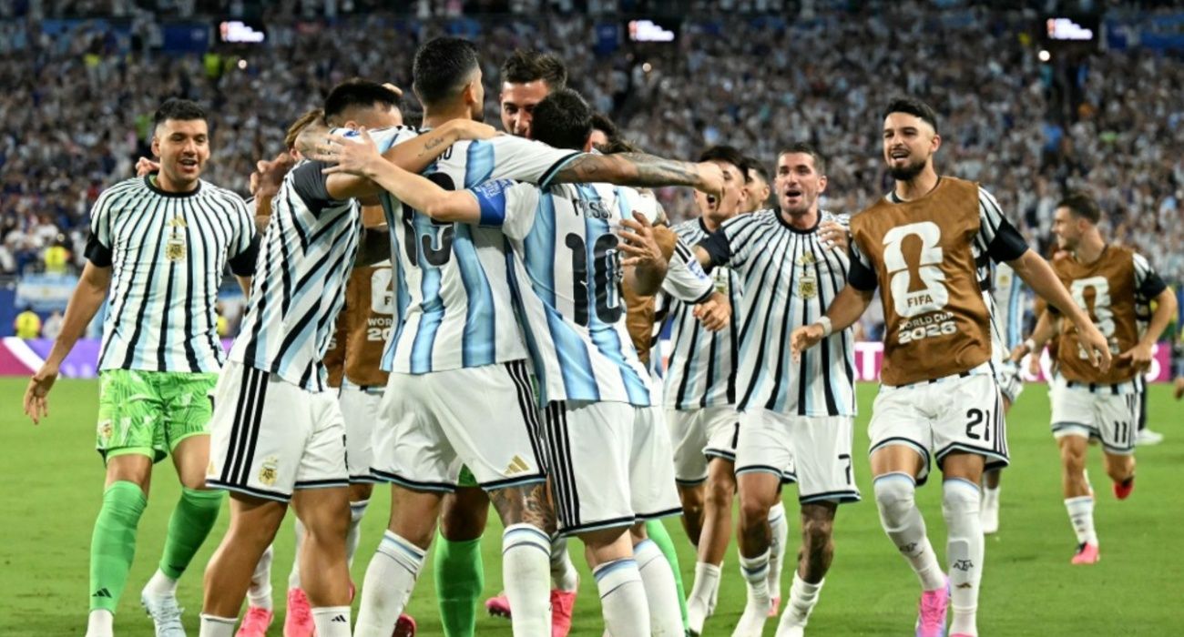 La Argentina sufrió ante un sólido Cabo Verde: Messidependencia, alarmas físicas y pase a octavos en el partido 100 de Scaloni | Perfil