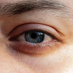 Color de ojos.