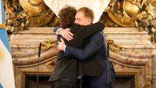 Santilli hizo gala de los vínculos que tejió con las provincias. La escena fue la postal de su juramento, pero el PRO ya le mandó un mensaje y los “gobernas” también.