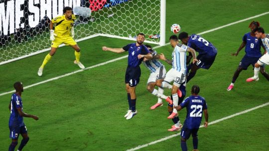Argentina survive Cape Verde scare to reach World Cup last 16