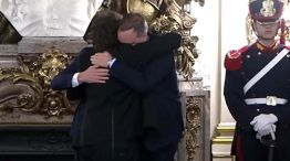 050726_abrazo_milei_adorni_santilli_capturapantalla_g