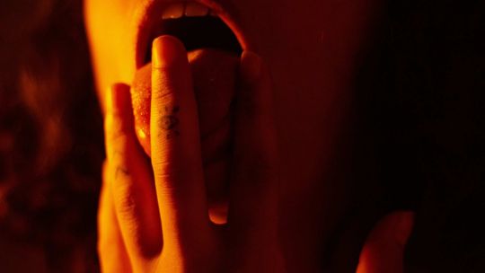 El sexo oral: por qué no es una práctica "sucia" y puede fortalecer la intimidad