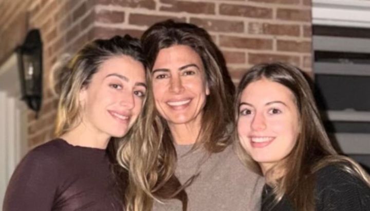Las mejores fotos de Juliana Awada y sus hijas, Antonia y Valentina, en la Costa Azul