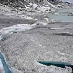  los glaciares se derriten a un ritmo histórico por una ola de calor que dejó temperaturas por encima de los 40°C en Europa