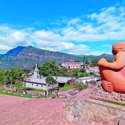 Trekking, cañonismo, termas y avistaje de flora y fauna en la fabulosa selva de Jujuy. 