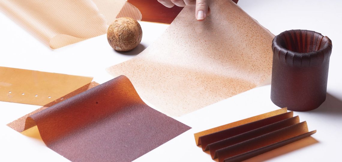 Moda y biotecnología: los materiales del futuro que nacen de hongos, bacterias y residuos
