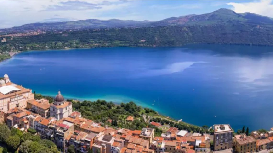 León XIV vuelve a Castel Gandolfo: cómo es el palacio de verano de los papas que Francisco convirtió en museo