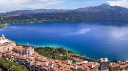 León XIV vuelve a Castel Gandolfo