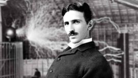 Quién fue Nikola Tesla, el genio incomprendido de la corriente alterna que inspiró a Elon Musk