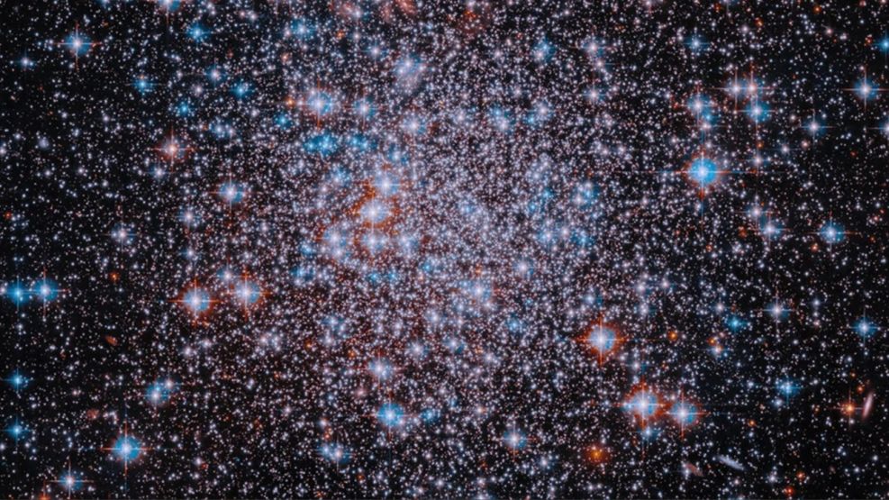 El telescopio Hubble capta un cúmulo estelar de 13.000 millones de años