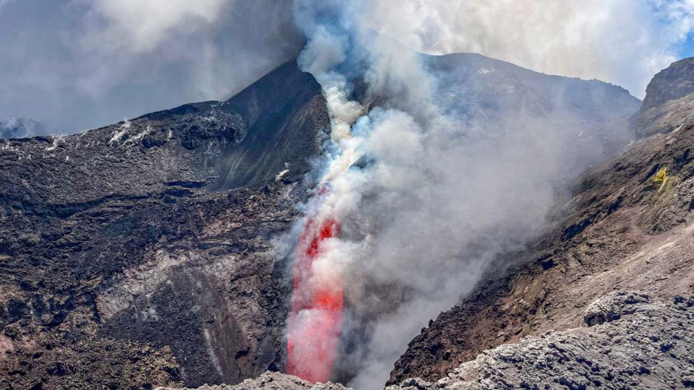 Erupción del volcán Etna 06072026