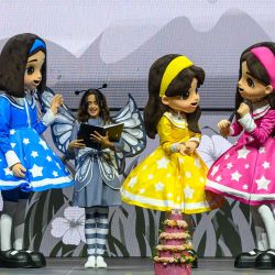 Imagen de personas realizando una presentación durante el Festival de Juguetes de Qatar 2026 en el Centro de Exposiciones y Convenciones de Doha, en Doha, Qatar. | Foto:Xinhua/Nikku