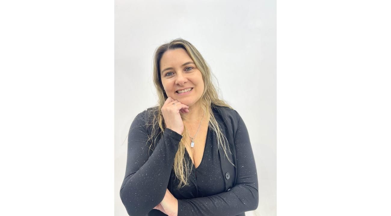 Sanar el pasado para transformar el presente: la mirada holística de Pamela Montero