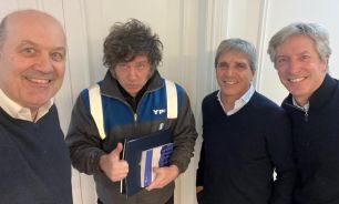 Federico Sturzenegger, Javier Milei, Luis Caputo y Santiago Bausili
