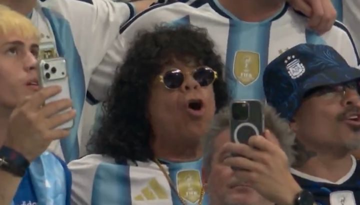El video de la Mona Jiménez en el partido de Argentina contra Egipto en el Mundial 2026 que se volvió viral
