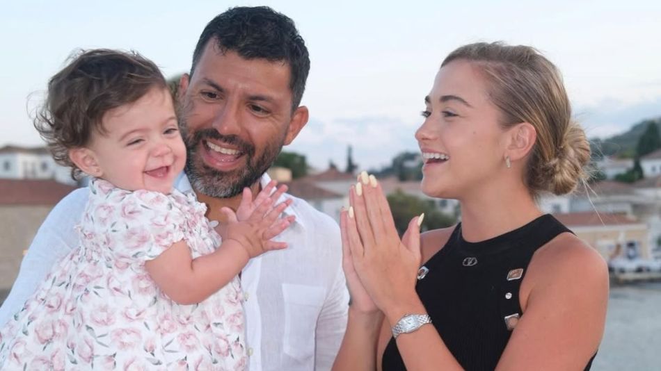 Olivia, Sofía Calzetti y Kun Agüero