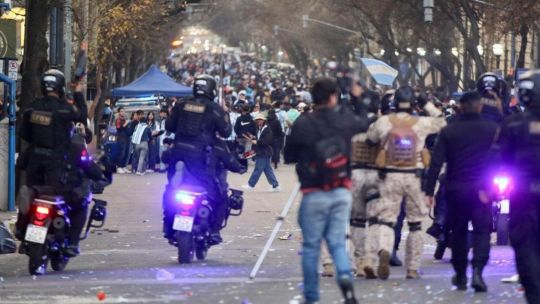 Incidentes, robos y saqueos: Más de 40 detenidos en Córdoba tras los festejos por el triunfo de la Selección