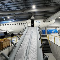 Visita al el Centro de Formación y Entrenamiento de Aerolíneas Argentinas (CEFEPRA), ubicado en Ezeiza.