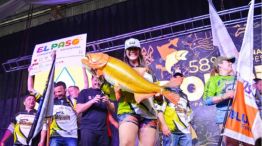 fiesta del dorado en paso de la patria