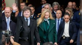 Javier Milei y funcionarios.