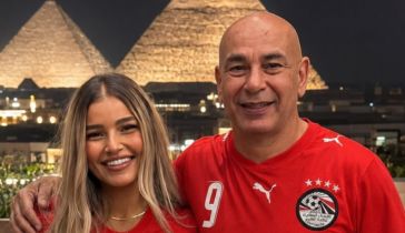 Yara Hossam Hassan y el DT de Egipto, su papá, Hossam Hassan